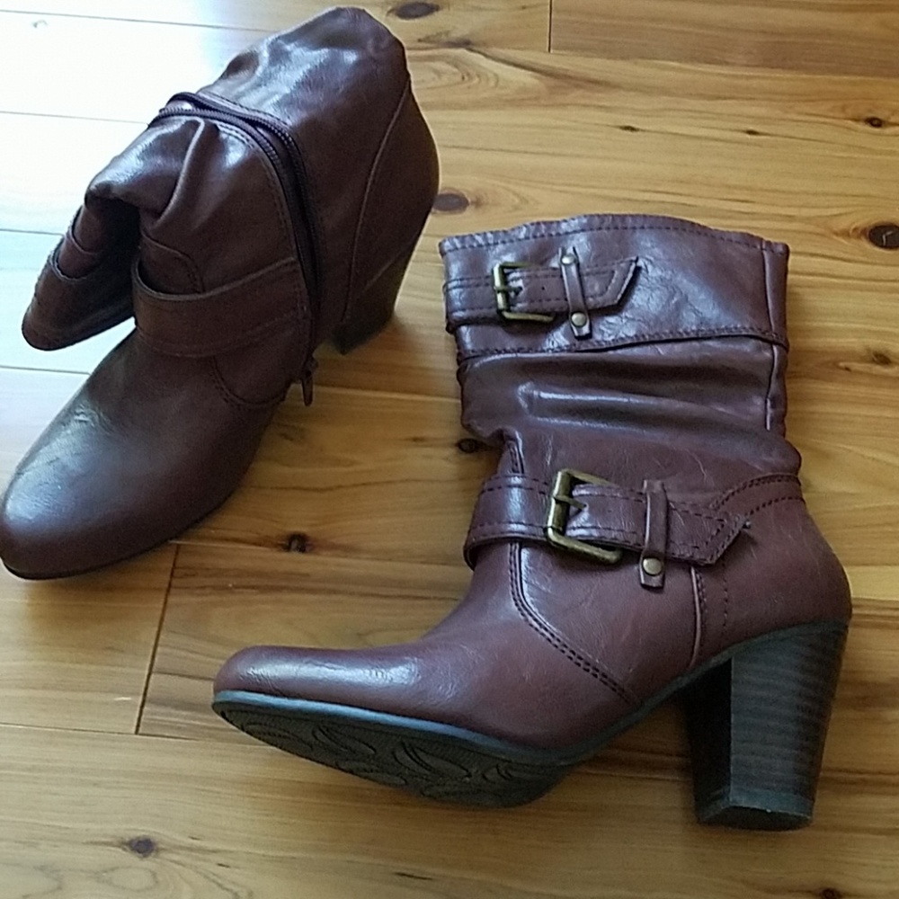 Bass boots